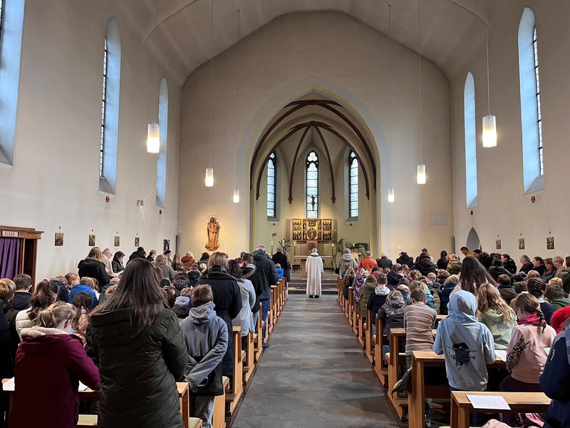 Titelbild für Beitrag: Verabschiedung unserer Hortleiterin Frau Doris Flüge in den Ruhestand